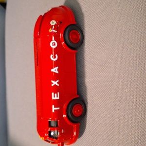 1934 Diamond T Tanker Texaco "Doodle Bug." Die-cast Metal Tanker by Ertl